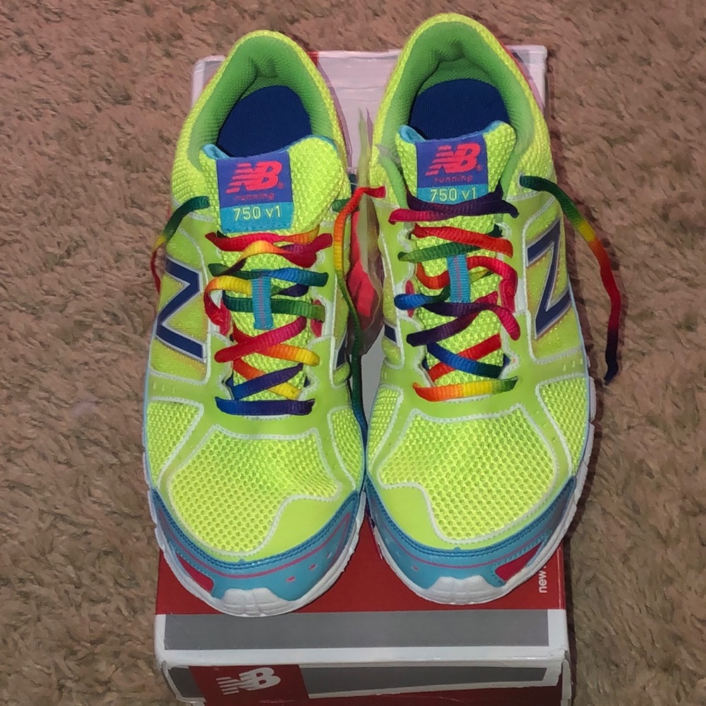 New balance 750 V1, women’s size 9.